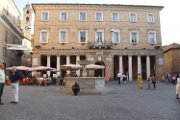 01_Urbino_010